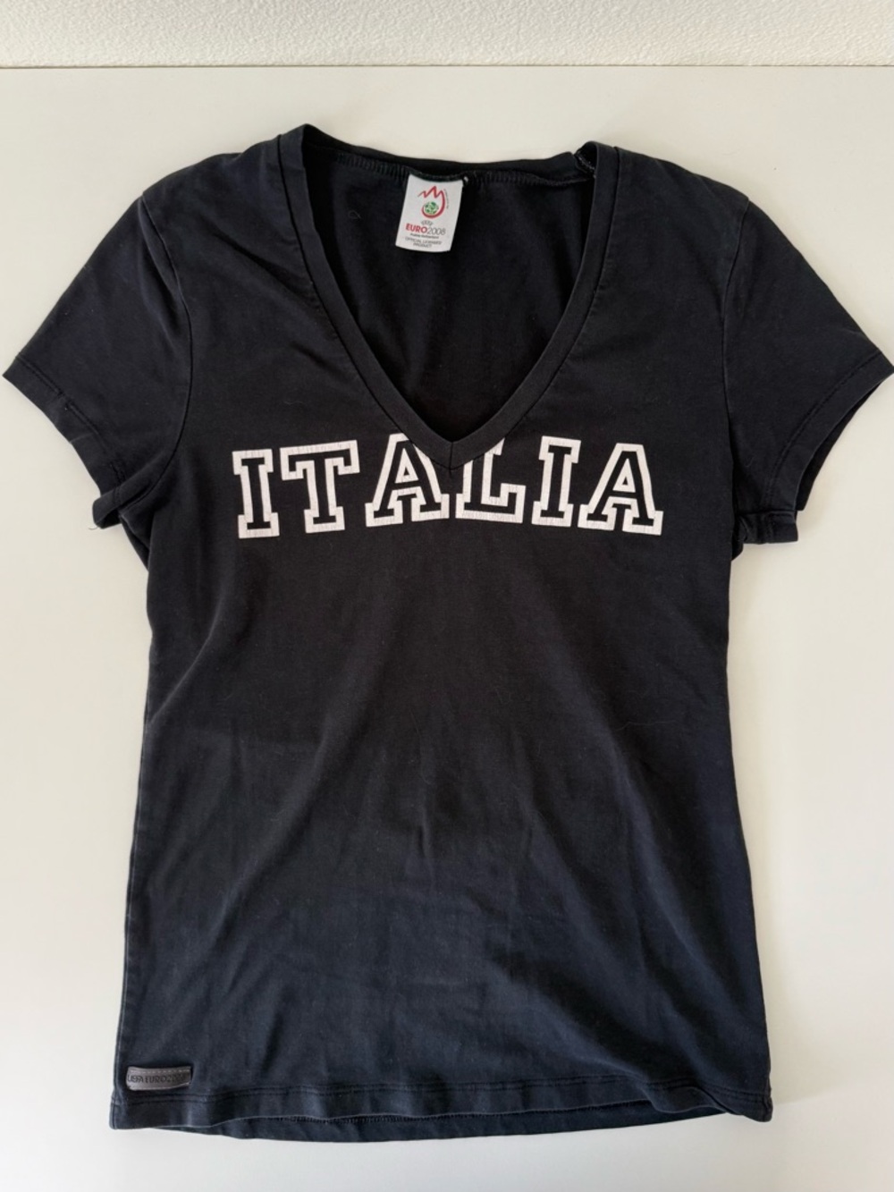 UEFA Euro 2008 Italia V-Neck Graphic Tee - Official Licensed Soccer Shirt - XS/S